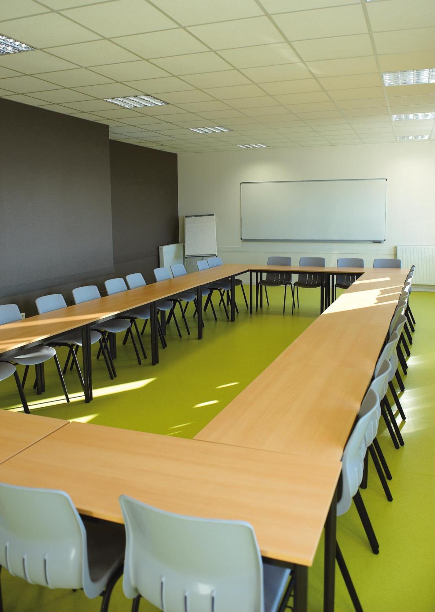 Hotel Jf Accueil & Formation Cholet Exterior foto